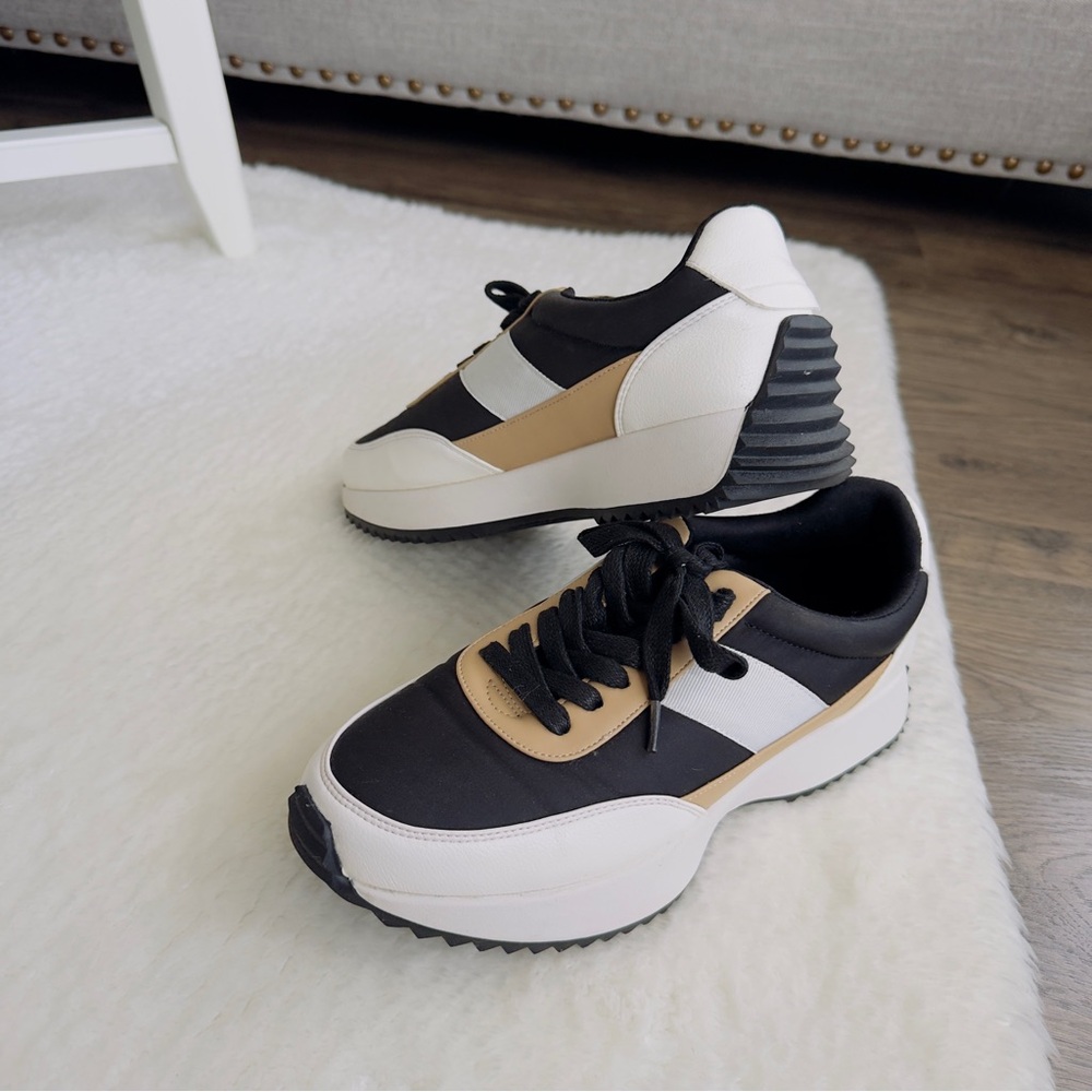 DV by Dolce Vita Black and Tan Sneakers - Picture 4 of 10